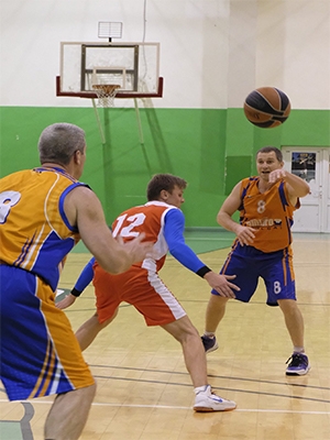 Tomas Rinkevičius. "Gintaro baldai"